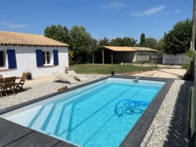 Villa Les Mazets du Paty à Albaron France